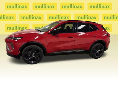 New 2025 Buick Envision Sport Touring image 8