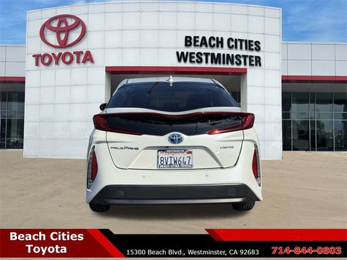 Certified 2020 Toyota Prius Prime Limited w/ Carpet Mat Package image 10