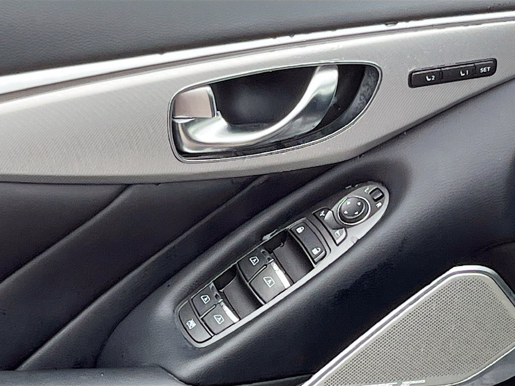 Used 2024 INFINITI Q50 Luxe w/ Cargo Package AWD/4WD image 17
