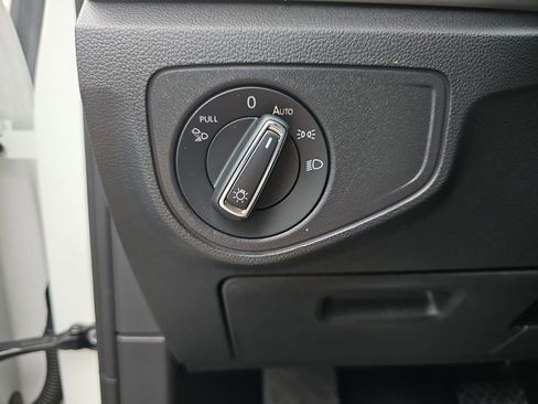 Used 2022 Volkswagen Atlas SE w/ Black Wheel Package FWD image 32