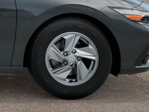 New 2026 Hyundai Elantra SE FWD image 8