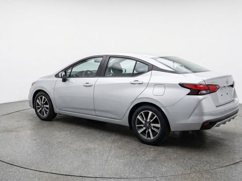 Used 2025 Nissan Versa SV FWD image 6