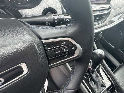 Certified 2022 Jeep Compass Latitude image 23