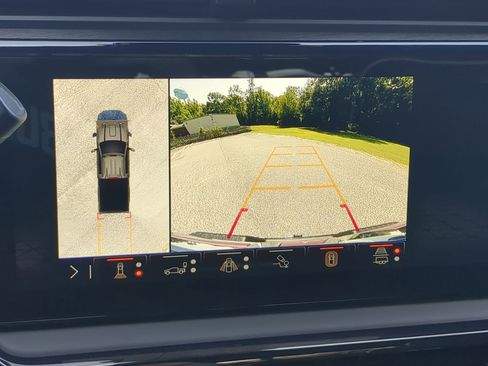 Used 2024 GMC Sierra 2500 AT4X image 19