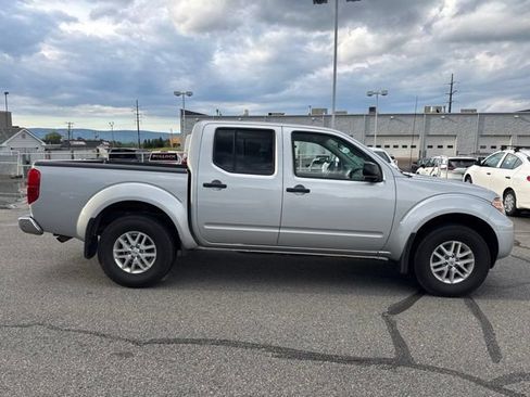 Used 2019 Nissan Frontier SV AWD/4WD image 4