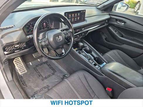 Used 2025 Honda Accord Sport image 14