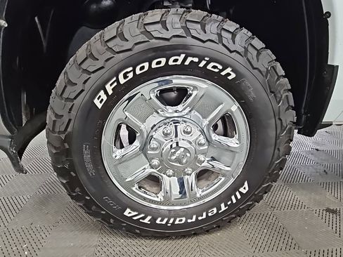 Used 2024 RAM 2500 Tradesman w/ Chrome Appearance Group image 41