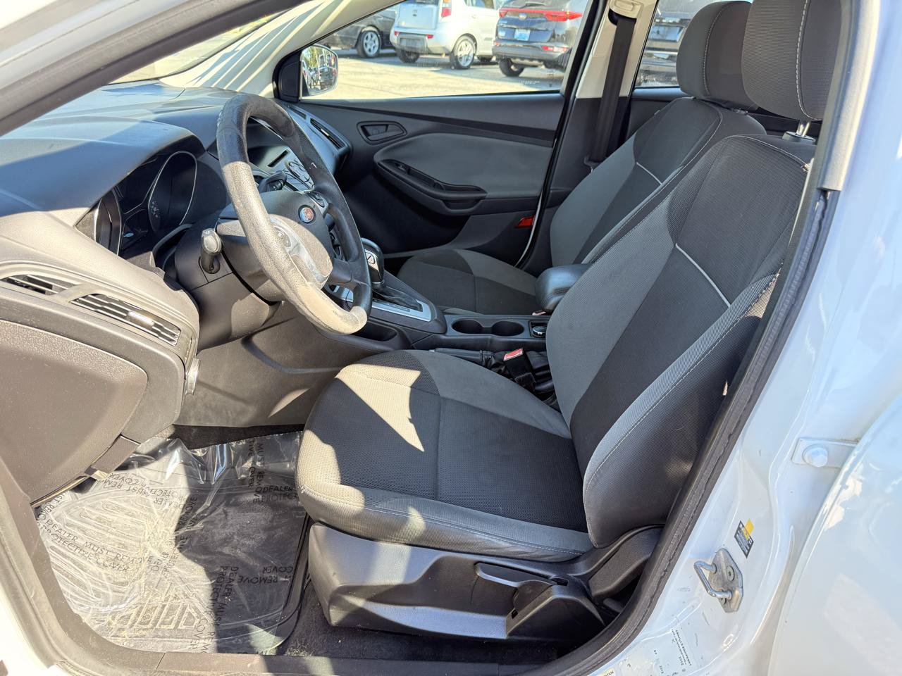 Used 2012 Ford Focus SE FWD image 7