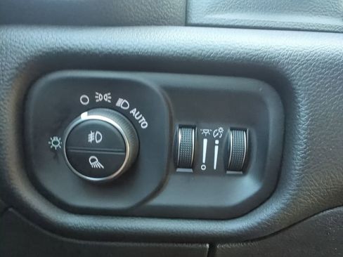 New 2026 RAM 1500 Big Horn AWD/4WD image 30