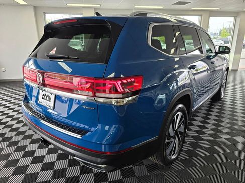 Used 2025 Volkswagen Atlas SEL AWD/4WD image 3