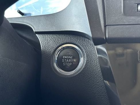 Used 2016 Toyota Sienna Limited FWD image 22