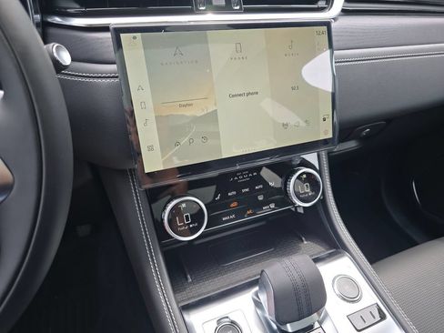 New 2026 Jaguar F-PACE R-Dynamic S AWD/4WD image 34