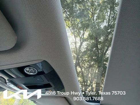 Used 2022 Kia Sorento SX FWD image 24