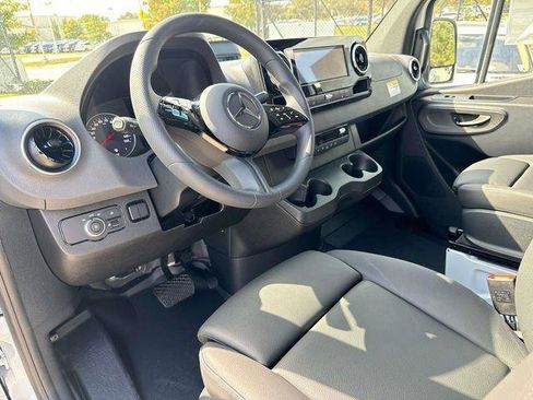 New 2025 Mercedes-Benz Sprinter 2500 image 16
