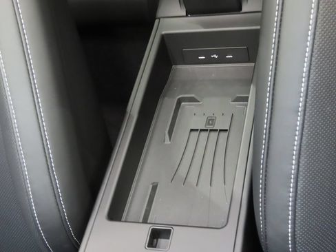Certified 2025 Porsche 911 Carrera 4 GTS AWD/4WD image 32