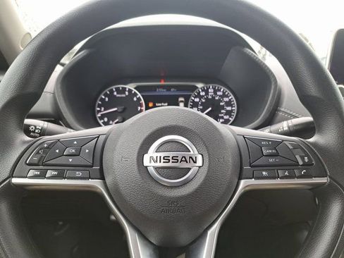 Used 2023 Nissan Sentra SV image 10