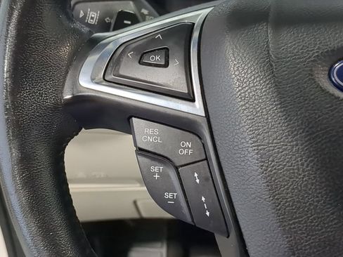 Used 2018 Ford Edge Titanium w/ Equipment Group 301A AWD/4WD image 29