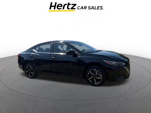 Used 2025 Nissan Sentra SV image 1