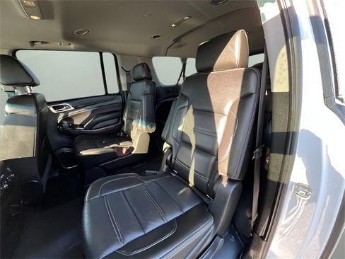 Used 2019 GMC Yukon XL Denali image 31