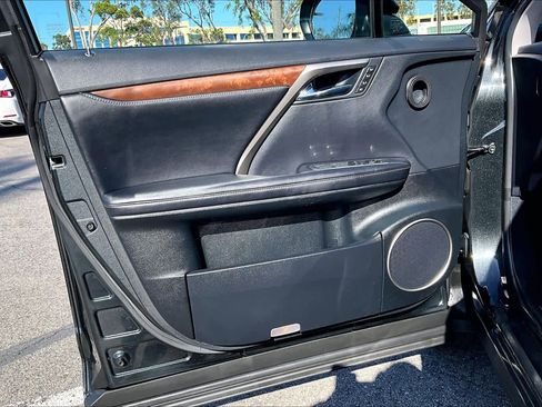 Certified 2022 Lexus RX 450hL AWD w/ Premium Package image 20