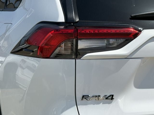 Used 2025 Toyota RAV4 XLE FWD image 6
