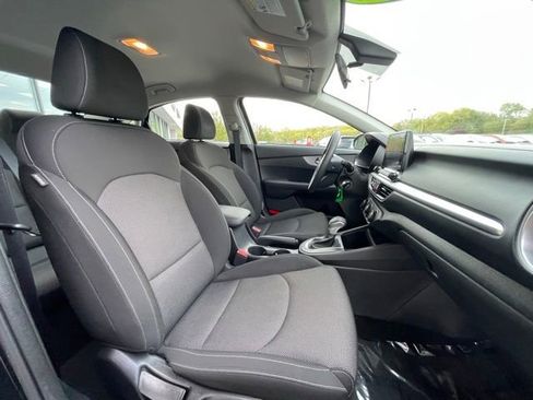 Used 2023 Kia Forte LXS FWD image 27