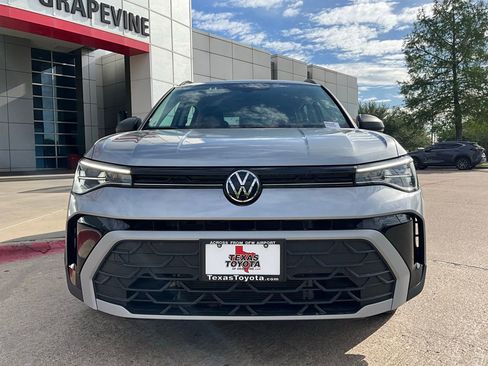 Used 2025 Volkswagen Taos S image 3