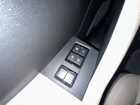 Used 2020 Jaguar F-PACE Premium image 46