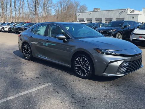 New 2026 Toyota Camry XLE image 2