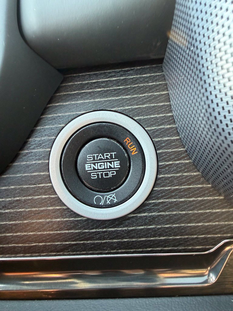 Used 2020 RAM 3500 Limited AWD/4WD image 27