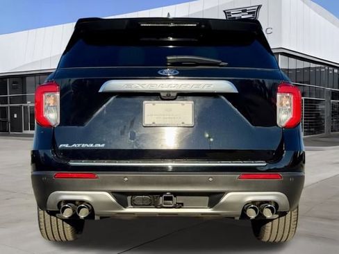 Used 2022 Ford Explorer Platinum w/ Equipment Group 601A image 6