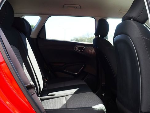 Used 2020 Kia Soul S image 27