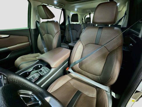 Used 2024 Honda Pilot Elite image 22