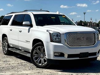 Used 2016 GMC Yukon XL SLT w/ Open Road Package image 1