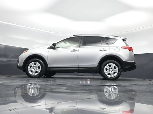 Used 2013 Toyota RAV4 LE FWD image 7