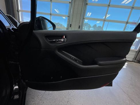 Used 2016 Kia Forte LX image 22