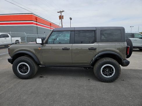 New 2026 Ford Bronco Badlands w/ Sasquatch Package image 7