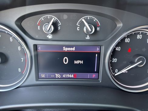 Used 2021 Buick Enclave Essence image 53