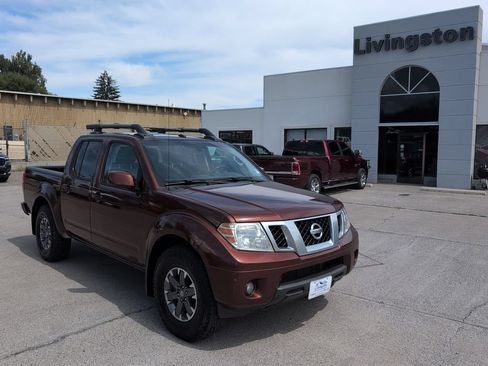 Used 2016 Nissan Frontier PRO-4X w/ Pro-4x Luxury Package AWD/4WD image 2