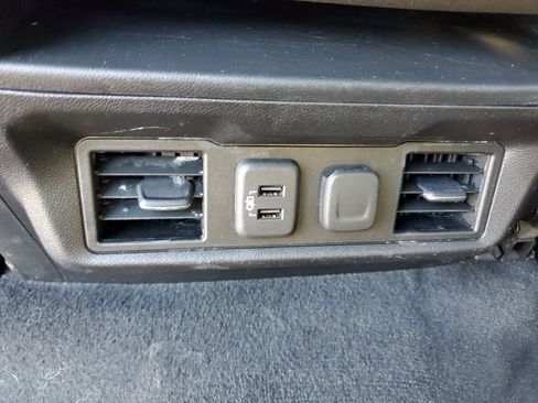 Used 2021 Chevrolet Silverado 1500 LT w/ Z71 Off-Road Package AWD/4WD image 12