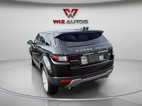Used 2018 Land Rover Range Rover Evoque SE image 4