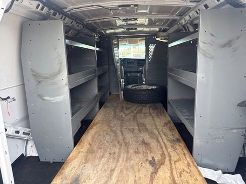 Used 2016 GMC Savana 2500 RWD image 23