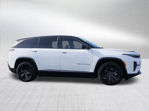 Used 2024 Jeep Wagoneer Launch Edition image 2