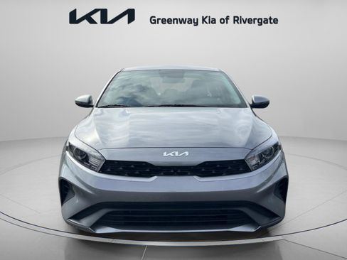 Used 2024 Kia Forte LXS w/ LXS Technology Package image 2