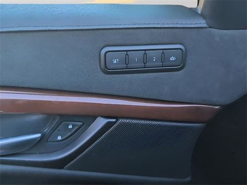 Used 2020 Cadillac Escalade Luxury image 18
