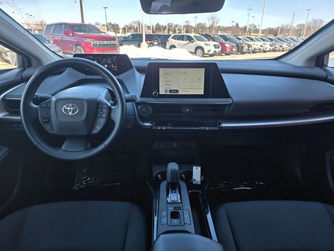 Used 2024 Toyota Prius LE image 10