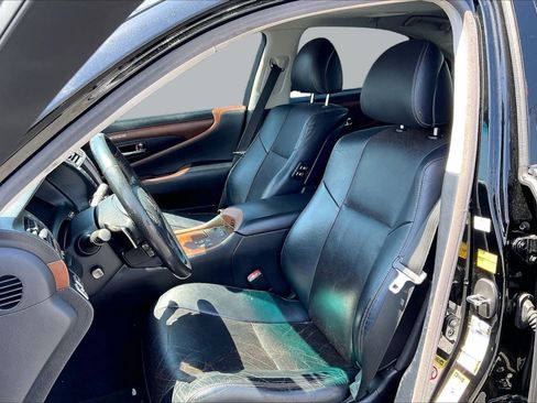 Used 2010 Lexus LS 460 RWD image 25