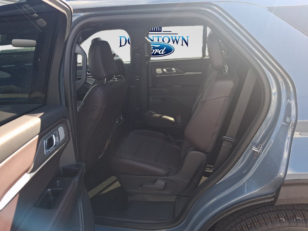 New 2027 Ford Explorer Platinum AWD/4WD image 9
