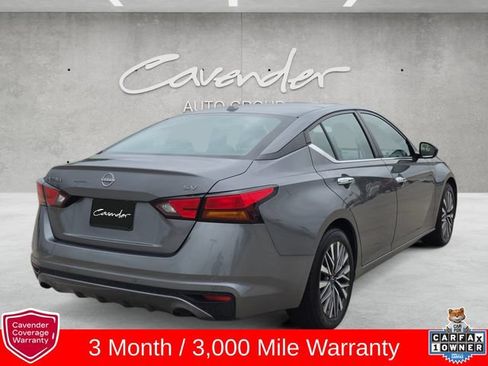 Used 2024 Nissan Altima 2.5 SV FWD image 16
