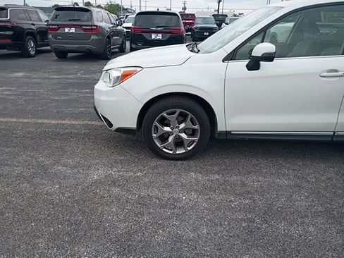 Used 2015 Subaru Forester 2.5i Touring AWD/4WD image 18